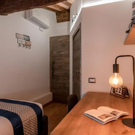 Santa Trinita - Flo Appartement *